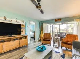 Beachfront Siesta Key Condo with Pool Access!