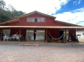 casa com piscina em condomínio