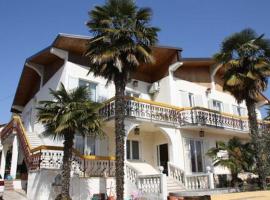 Apartment Leporiz，位于波雷奇的酒店