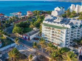 Nuevos Hermosos Apartamentos 1 cuadra de la playa，位于圣安德烈斯的酒店