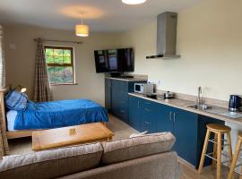 Twin Lakes Studio Apt，位于卡里克马克罗斯的酒店