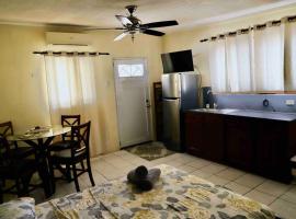 Apartment with Grandma cooking experience close to airport