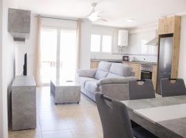 Apartamentos Luna de Águilas，位于阿桂拉斯的酒店