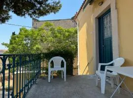 Thomaidou House - Heart of Aegina Town