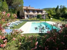 Corsicadream cupabia, appartement dans villa proche Porticcio, vue mer, piscine