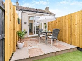 Wick Cottage，位于Nottage的酒店