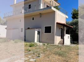 Jane's Beautiful Cottage, Eretria，位于埃雷特里亚的酒店