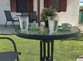 Lena Summer Sea Family Vacation House & Yard Chalkidiki