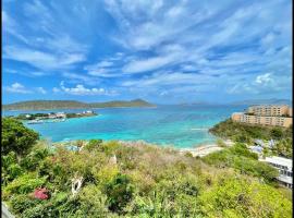 Mermaid Escape - Amazing Views!，位于East End的带停车场的酒店