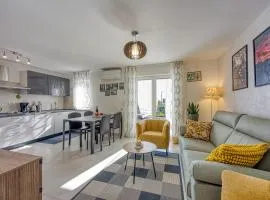 Apartment A&E with Sea View