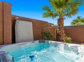 Desert Oasis Hot Tub, Fire Pit, Pool,