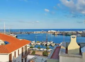 Ático espacioso en el Mediterráneo con vistas al puerto de Cambrils