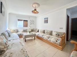 moderno apartamento en el centro , a 3 min del mar I，位于艾西拉的酒店