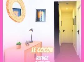 LE COCON, REFUGE DOUILLET - Idéal Familles & Professionnels - Ultra Confort - Balcon - Au Calme - Wifi - Netflix - Climatisé - Chateaucreux à 5 Minutes - Animaux Acceptés - Parking Gratuit