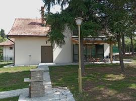 La Casa Sofija，位于Nemenikuće的酒店