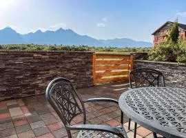 Tri Štíty Apartment with Tatra View Terrace