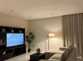 Sunrise Luxury Two Bedroom Apartment，位于阿可贺巴的酒店
