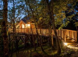 Les Lodges du Quercy，位于Saint-Cernin的Spa酒店