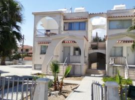 Lovely Apartment for Four near the beach，位于皮拉的酒店
