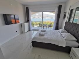 Maric Apartments Njivice Herceg Novi，位于奈维斯的酒店