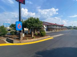 Motel 6 Manchester TN，位于曼彻斯特的酒店
