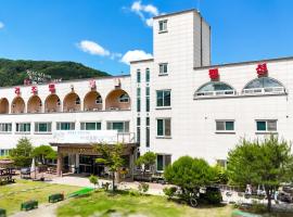 Hongcheon Resortel，位于洪川郡的酒店