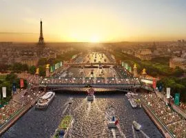 BEST CENTRAL Chambres Privées - Seine & Louvre in the Connected Heart of Paris