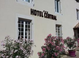 Hotel Central，位于Chaunay的酒店