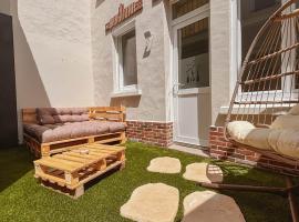 La Casa Laura, Balnéo & Terrasse Privée，位于埃塔普勒的酒店