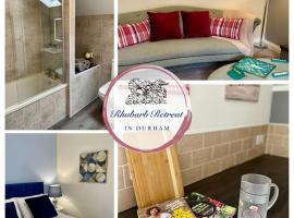 Rhubarb Retreat - Stylish House, Sleeps 5, 10 mins to Durham City & Parking & Garden，位于Gilesgate的度假屋