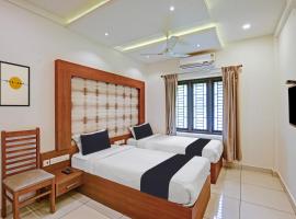 Hotel O AURA RESIDENCY，位于坎努尔的酒店