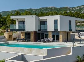 Modern villa on Peljesac，位于Potomje的酒店