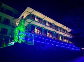 Hotel Geetanjali Sangla by Nature Nests，位于Sāngla的酒店