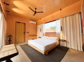Iconic Home DLF New Chandigarh，位于Mohali的酒店