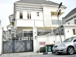 Impeccable 4-Bed House in Lagos Nigeria