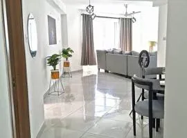 Seaview Penthouse, AC included & Rooftop Pool