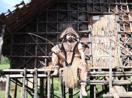 Rumsram homestay rumah etnik papua