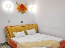hebergement -hotel，位于Yasika的酒店