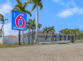 Motel 6-Venice, FL，位于威尼斯的酒店