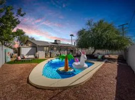 Old Town Oasis, Pool, Hot Tub & Prime Location!