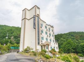 One Stay Hotel，位于加平的酒店