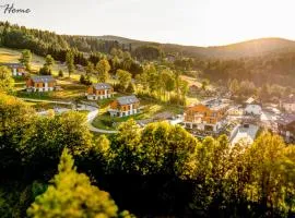 Wonder Home - Apartamenty Hillside tuż przy stoku, z widokiem na góry - plac zabaw i zewnętrzna siłownia na terenie kompleksu