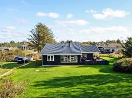 Restored Summercottage Close To The Sea-beach