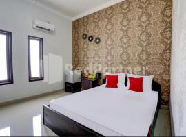 Hotel Miranda Bawean Mitra RedDoorz，位于Sangkapura的酒店