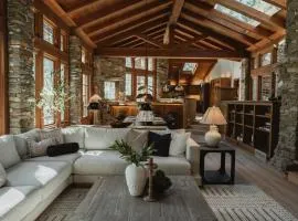 Luxury Nature Getaway Stone House by Casa Oso