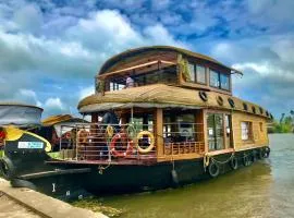 Sunbirds Premium House Boat at Alleppey Backwaters Kerala