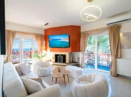 VDG Luxury Seafront Residence