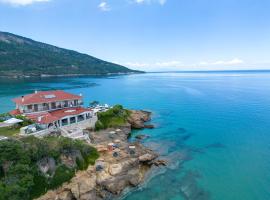 Faros View，位于基尼拉的酒店