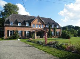 Gutshaus Dämelow tussen Schwerin en Wismar，位于Dämelow的酒店