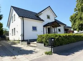 Large and spacious holiday home in Vapnö, Halmstad